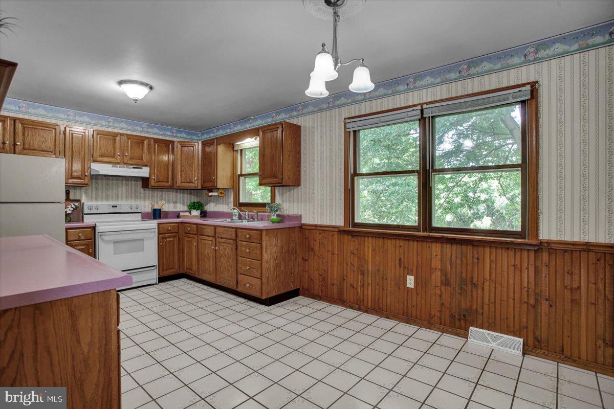 653 River Corner Road Conestoga, PA 17516 - Photo 12 of 37 Plenty of space for a nice sized table