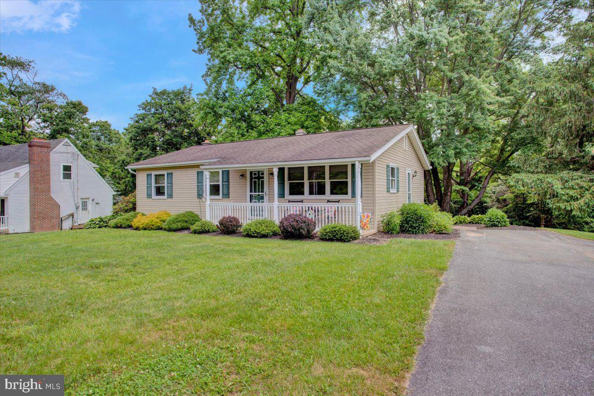653 River Corner Road Conestoga, PA 17516 - Photo 2 of 37 Side View of Home
