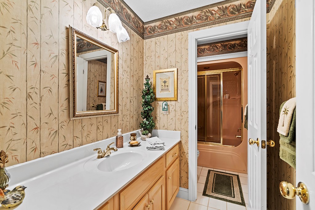 202 Pucketts Pointe Road Greenwood, SC 29649 - Photo 16 of 28 Gallery Image 16