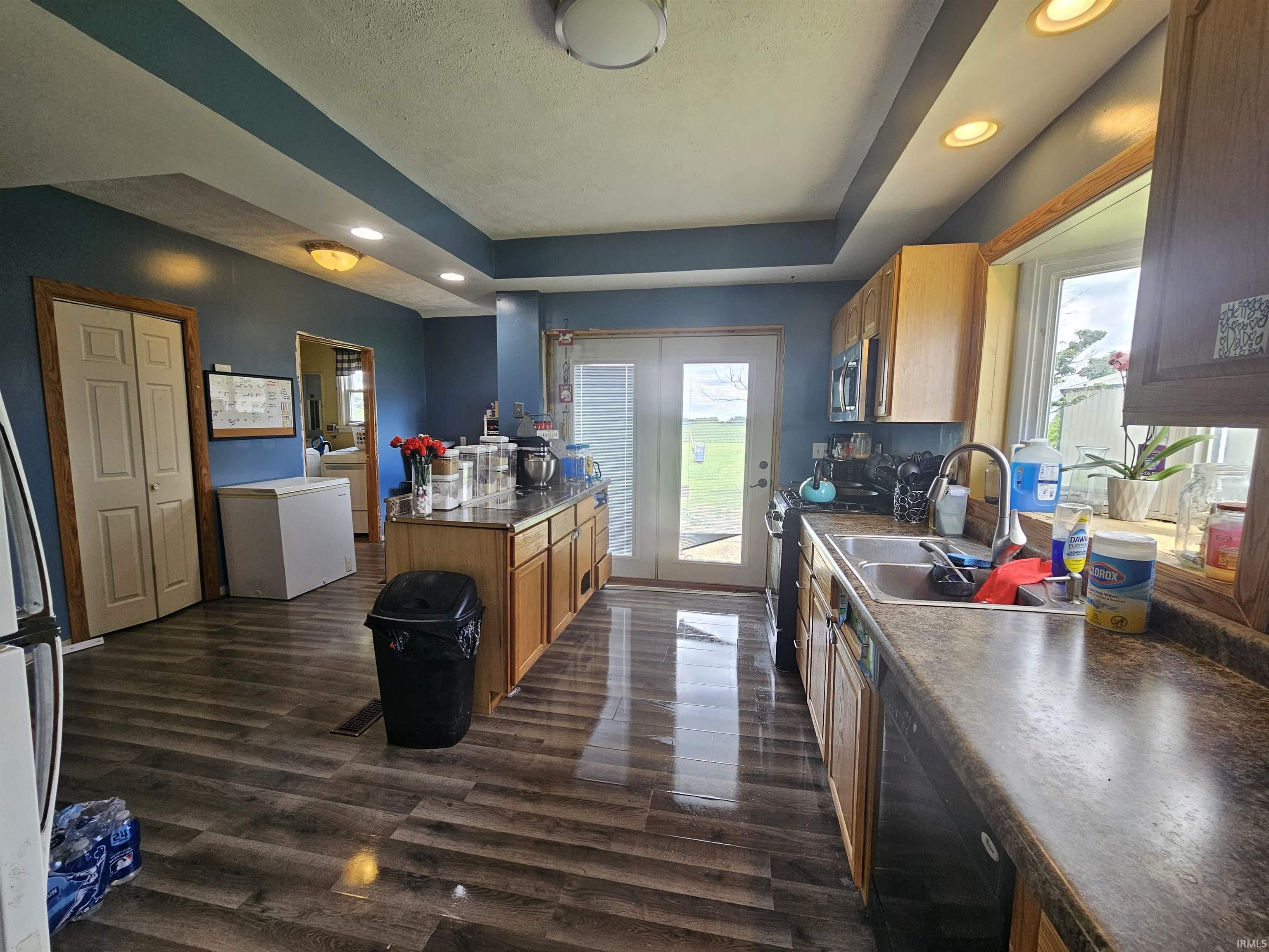 2335 South County Road Frankfort, IN 46041 - Photo 3 of 19