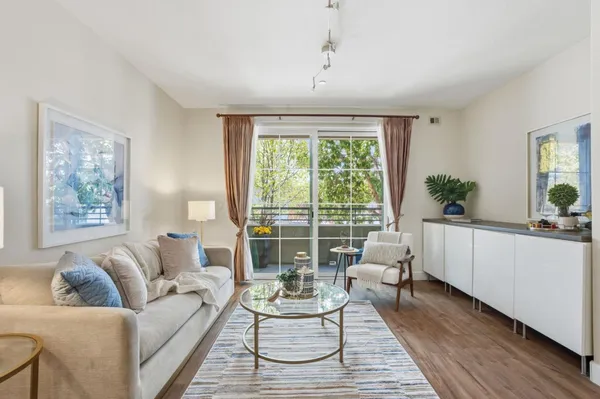 $930,000 | 1388 Broadway, Unit 103, Millbrae, CA 94030