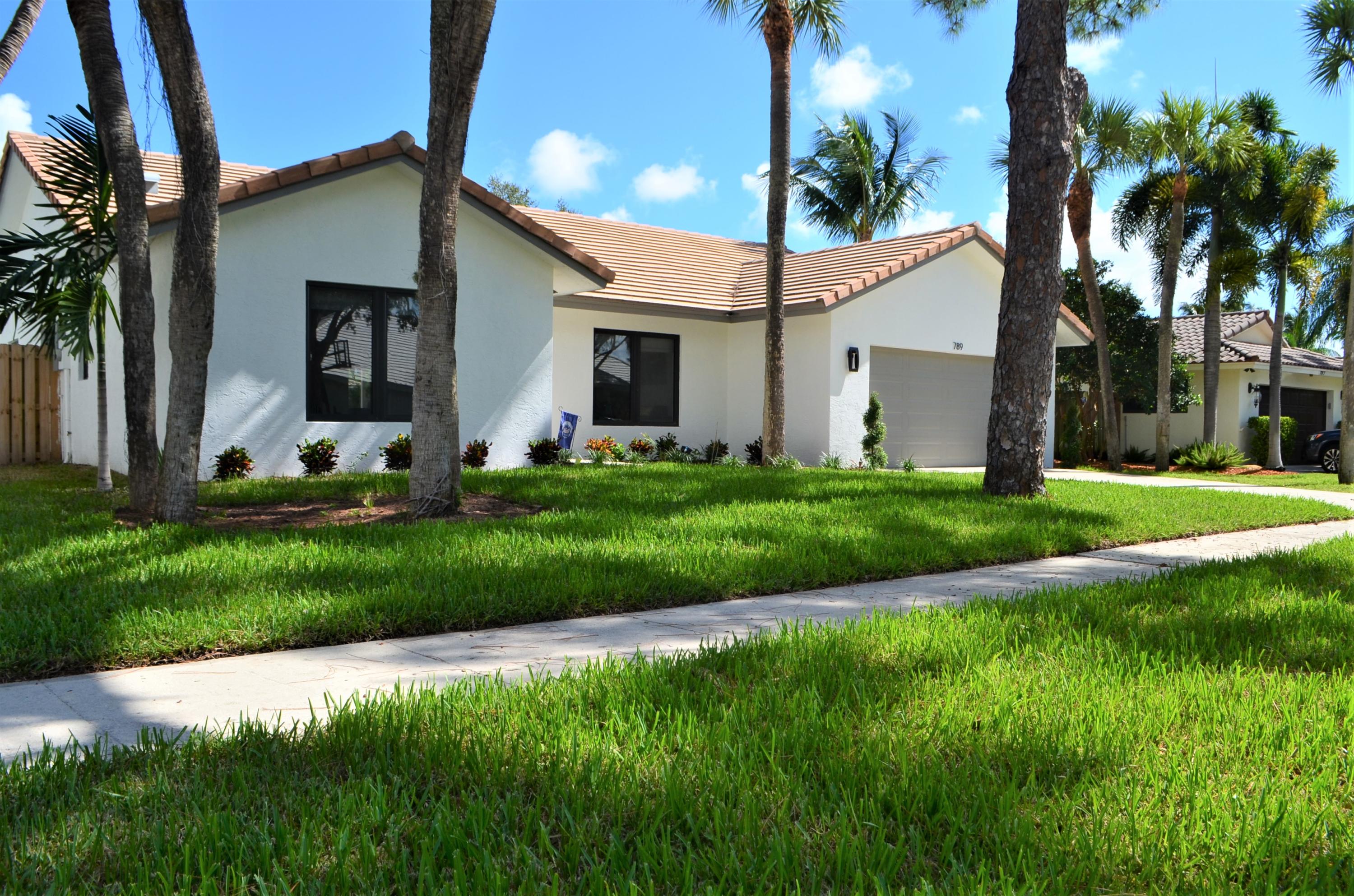 789 Camino Lakes Circle Boca Raton, FL 33486 - Photo 35 of 42 Angle View
