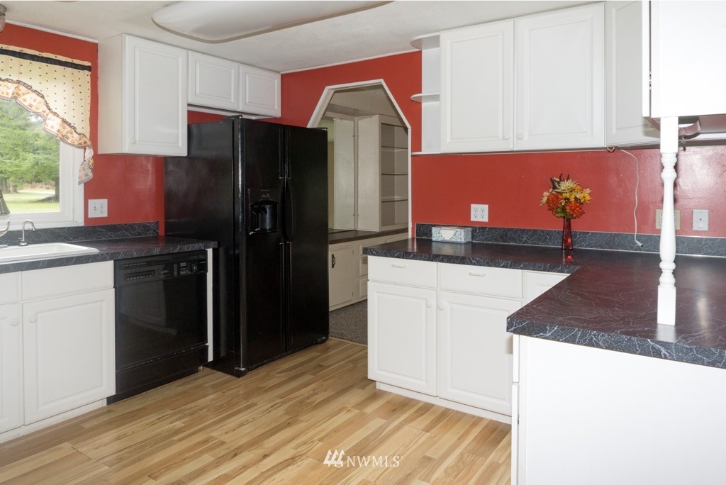 4894 Wishkah Road Aberdeen, WA 98520 - Photo 12 of 25 Gallery Image 12