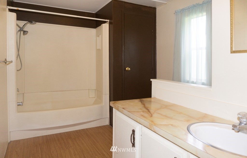 4894 Wishkah Road Aberdeen, WA 98520 - Photo 15 of 25 Gallery Image 15
