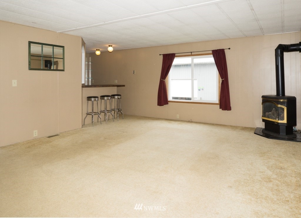 4894 Wishkah Road Aberdeen, WA 98520 - Photo 8 of 25 Gallery Image 8