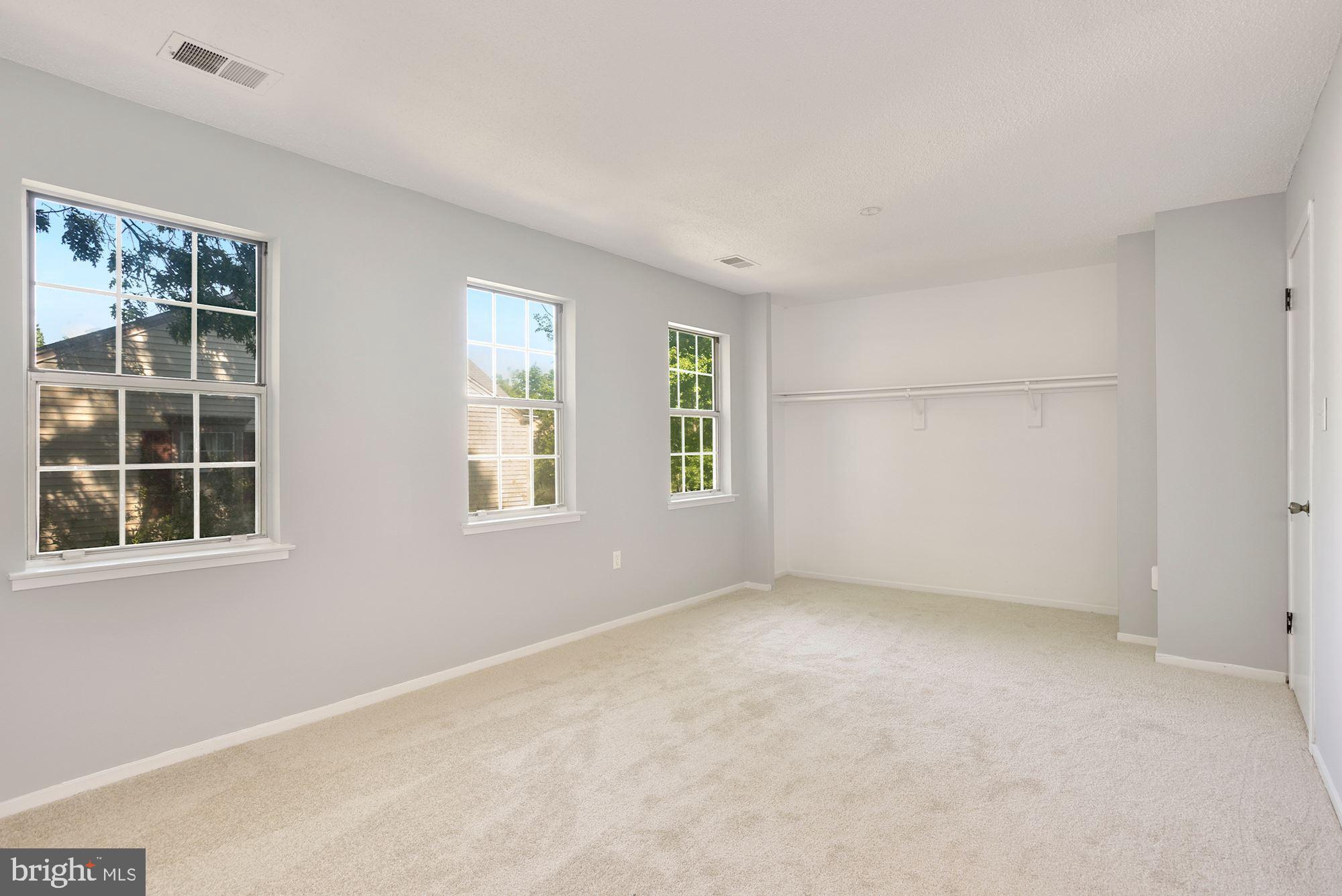 2351 Hunters Square Court Reston, VA 20191 - Photo 14 of 29