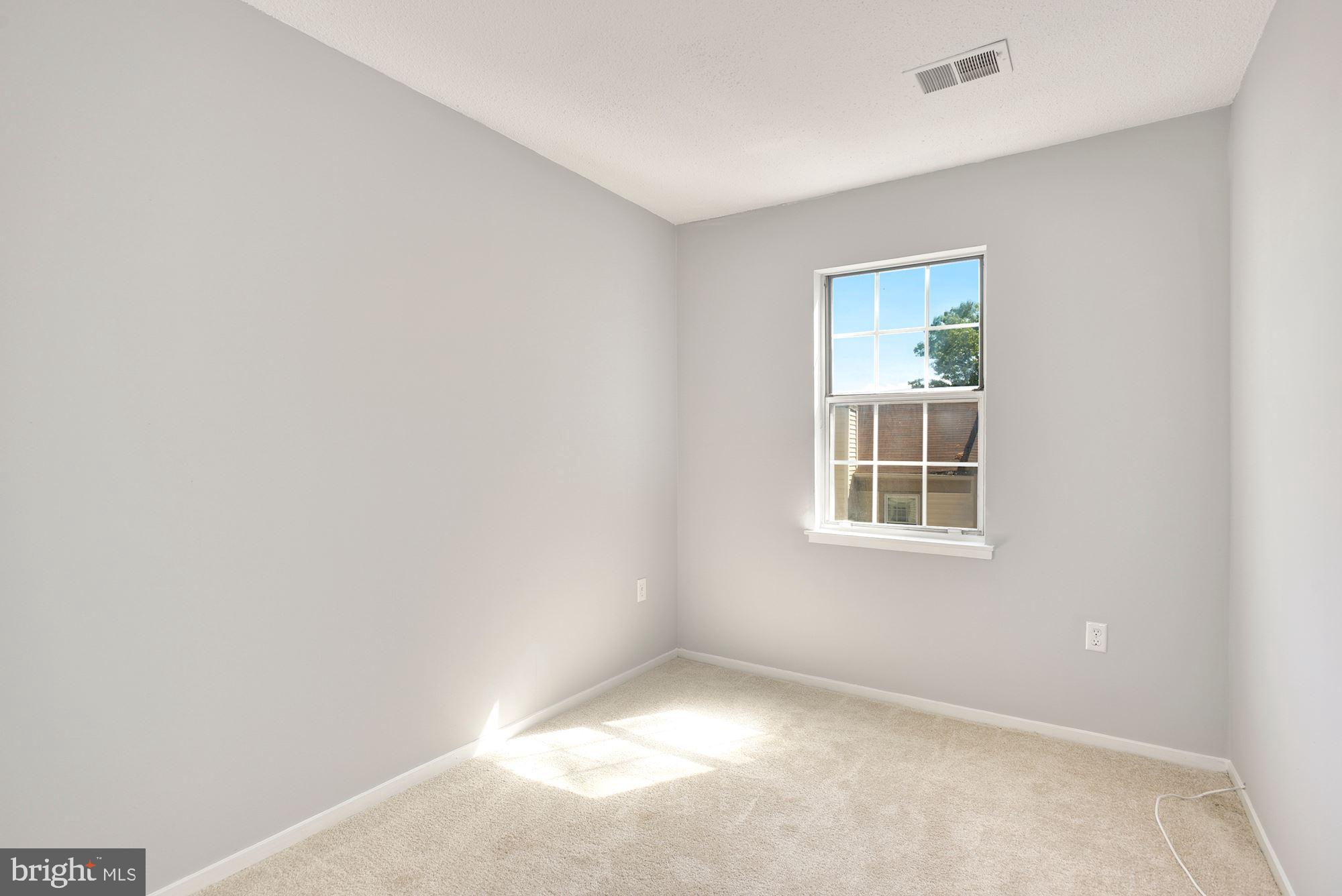 2351 Hunters Square Court Reston, VA 20191 - Photo 17 of 29