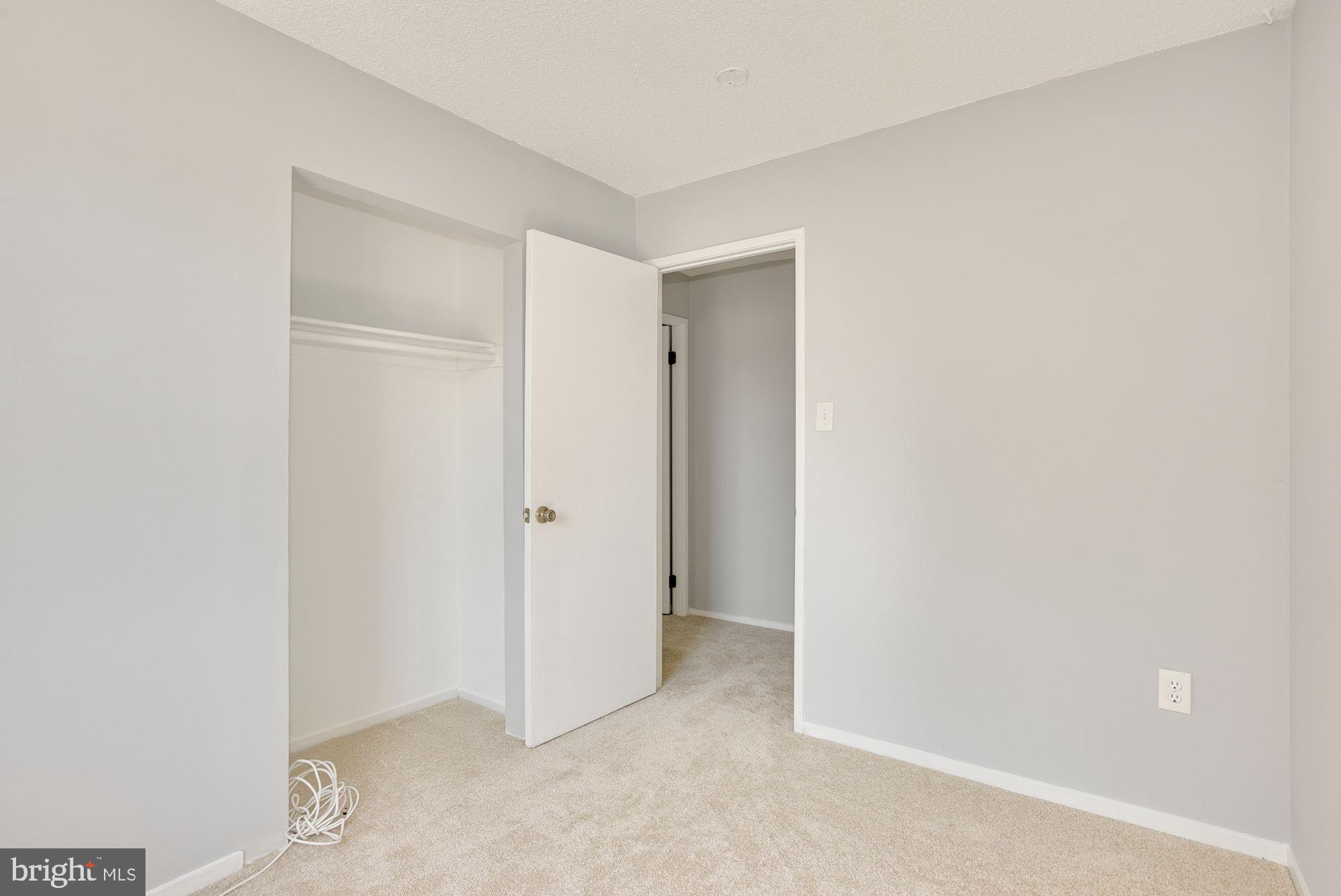 2351 Hunters Square Court Reston, VA 20191 - Photo 18 of 29