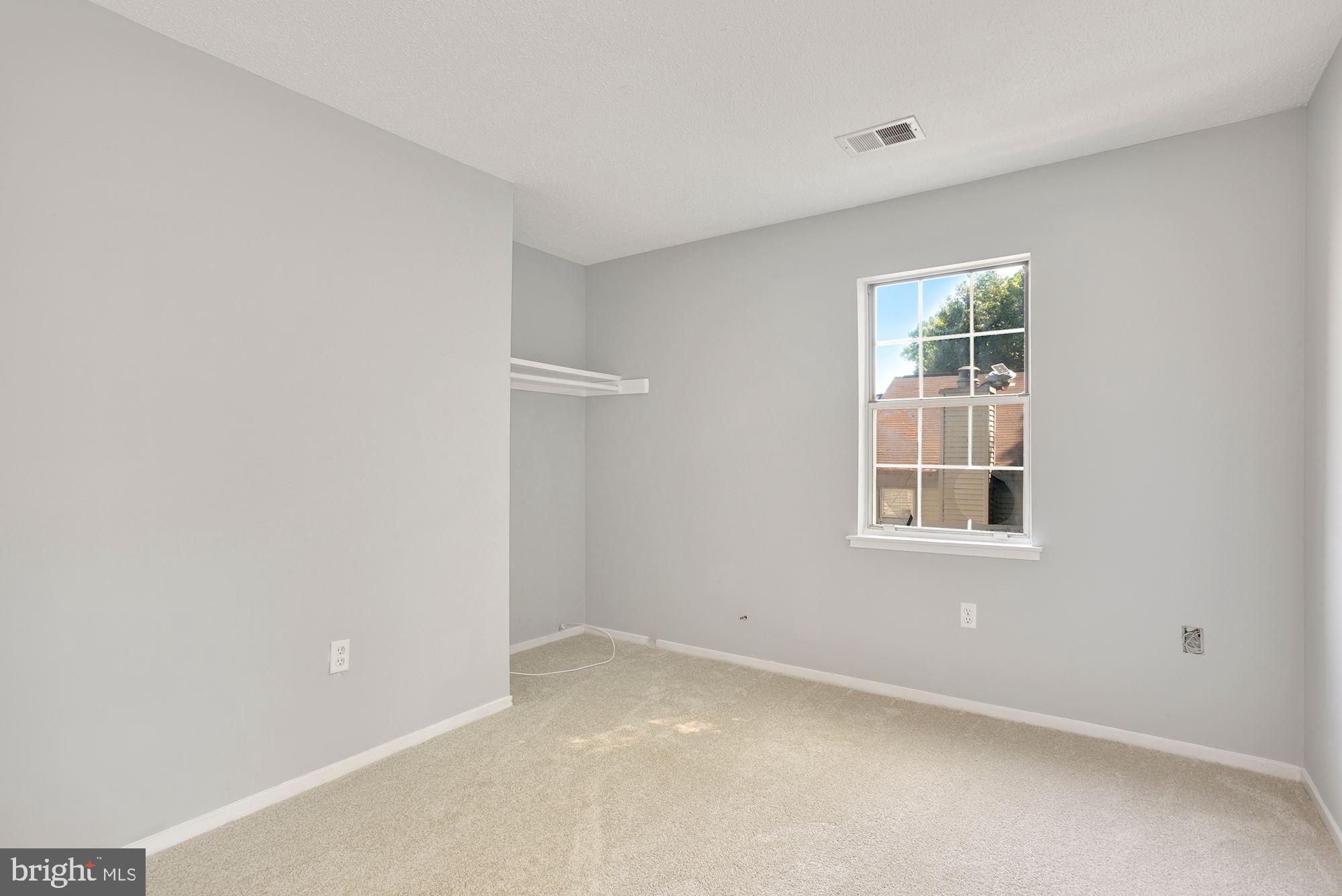 2351 Hunters Square Court Reston, VA 20191 - Photo 20 of 29