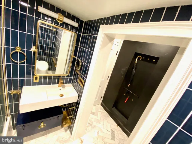 a view of washer and dryer