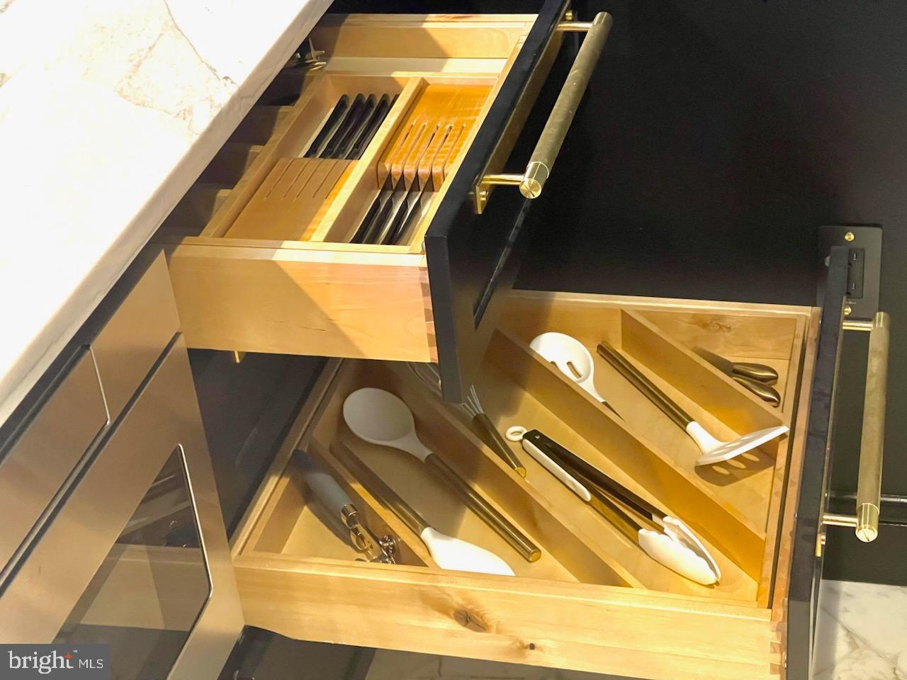 1324 Locust Street, Unit 429 Philadelphia, PA 19107 - Photo 4 of 23 a view of an outdoor space