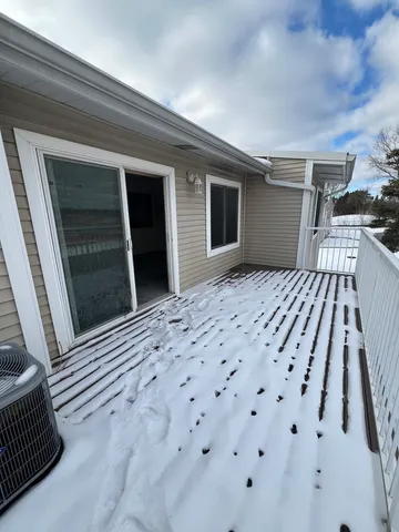 $209,000 | 2254 North Baldwin Way, Unit 7B, Palatine, IL 60074