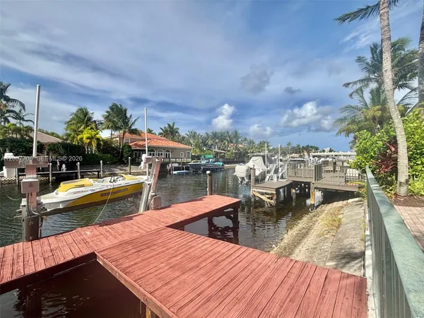 $2,599,777 | 1141 Waterside Lane, Hollywood, FL 33019