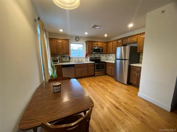 $2,100 | 27 North Main Street, Unit C, Florida, NY 10921