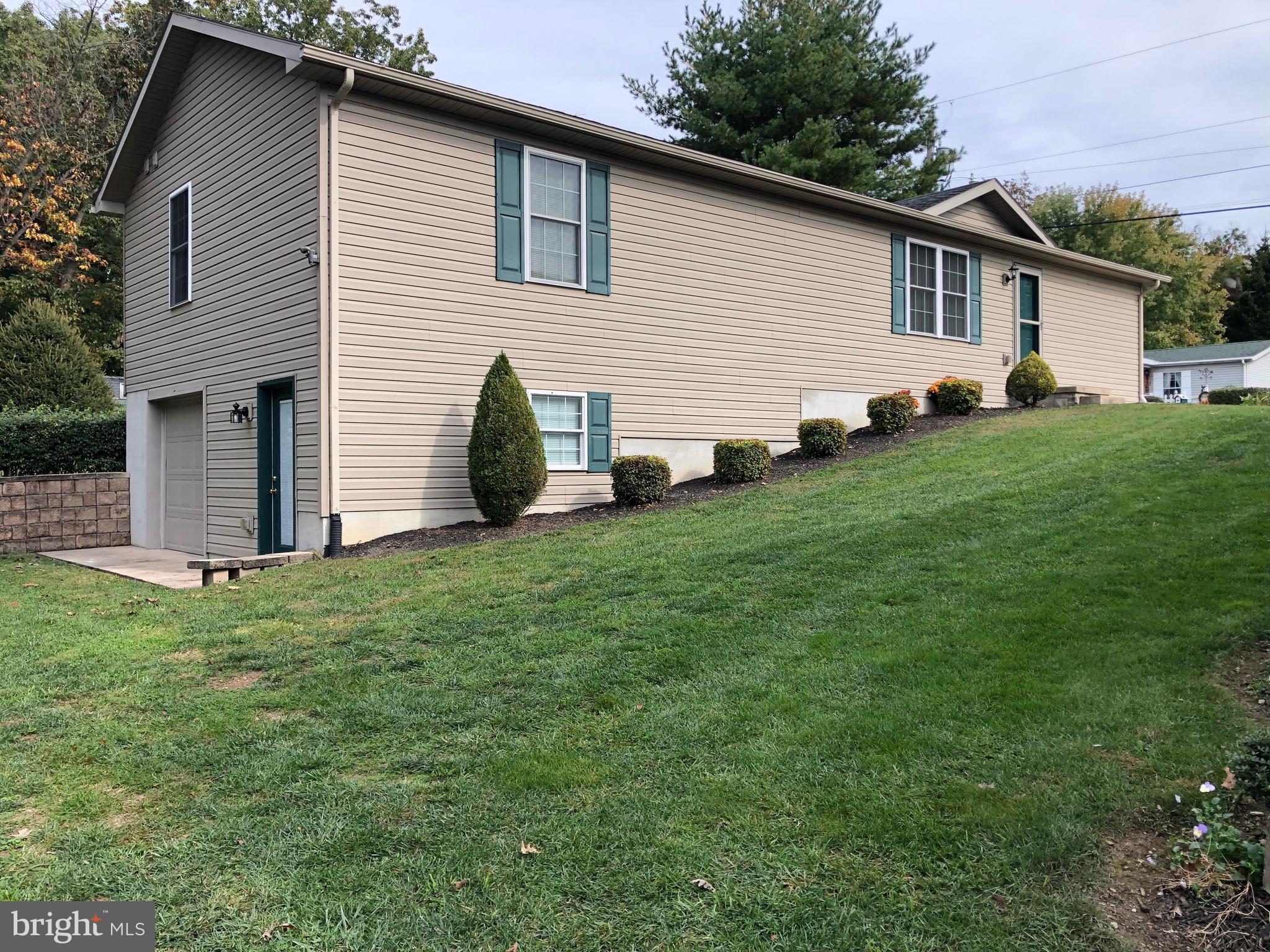 239 Parry Drive Falling Waters, WV 25419 - Photo 3 of 13