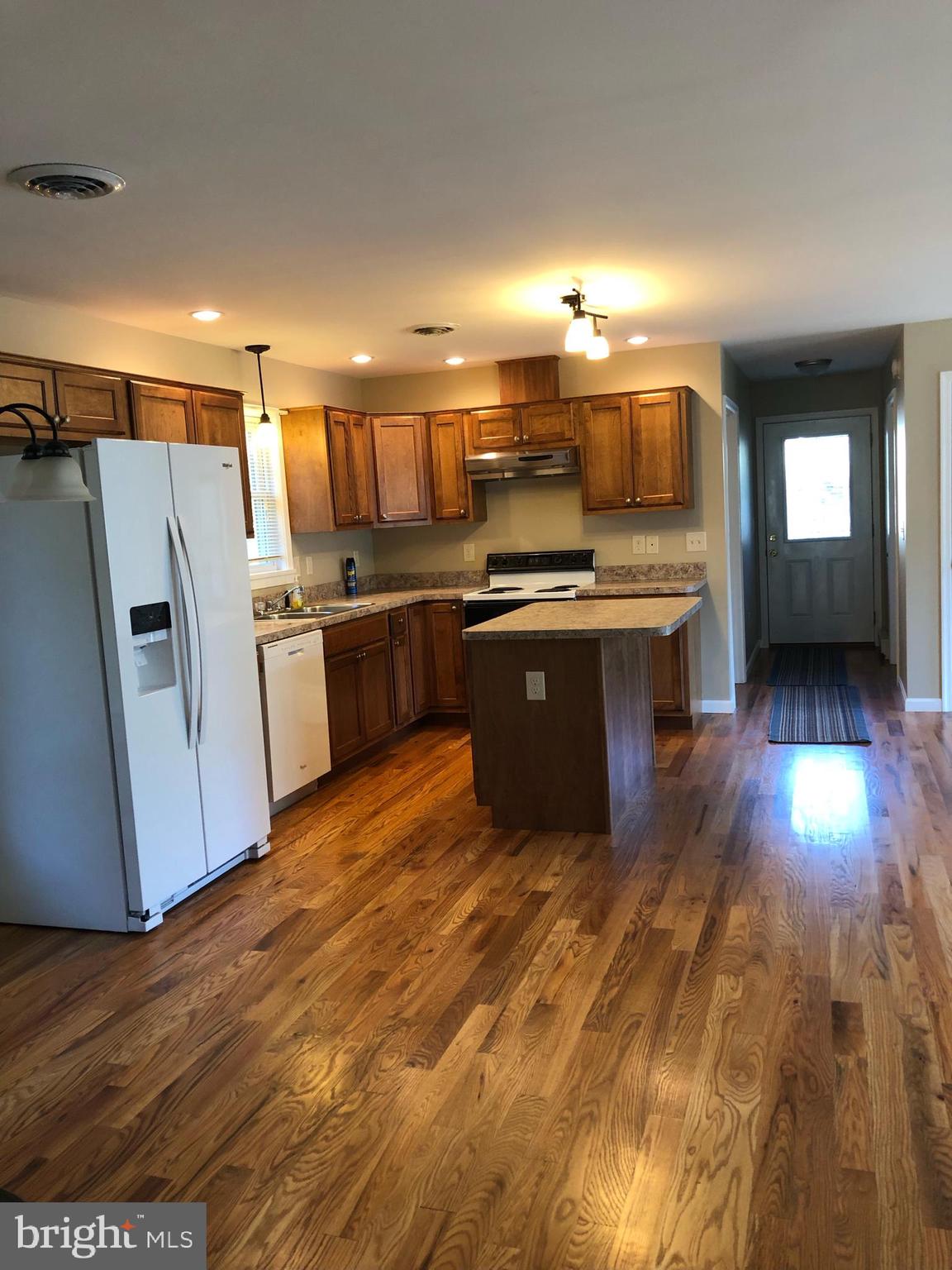 239 Parry Drive Falling Waters, WV 25419 - Photo 6 of 13