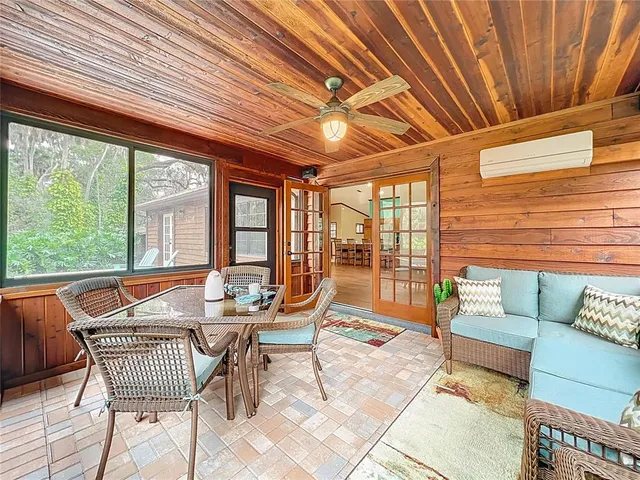 $1,100,000 | 372 Wekiva Park Drive, Sanford, FL 32771