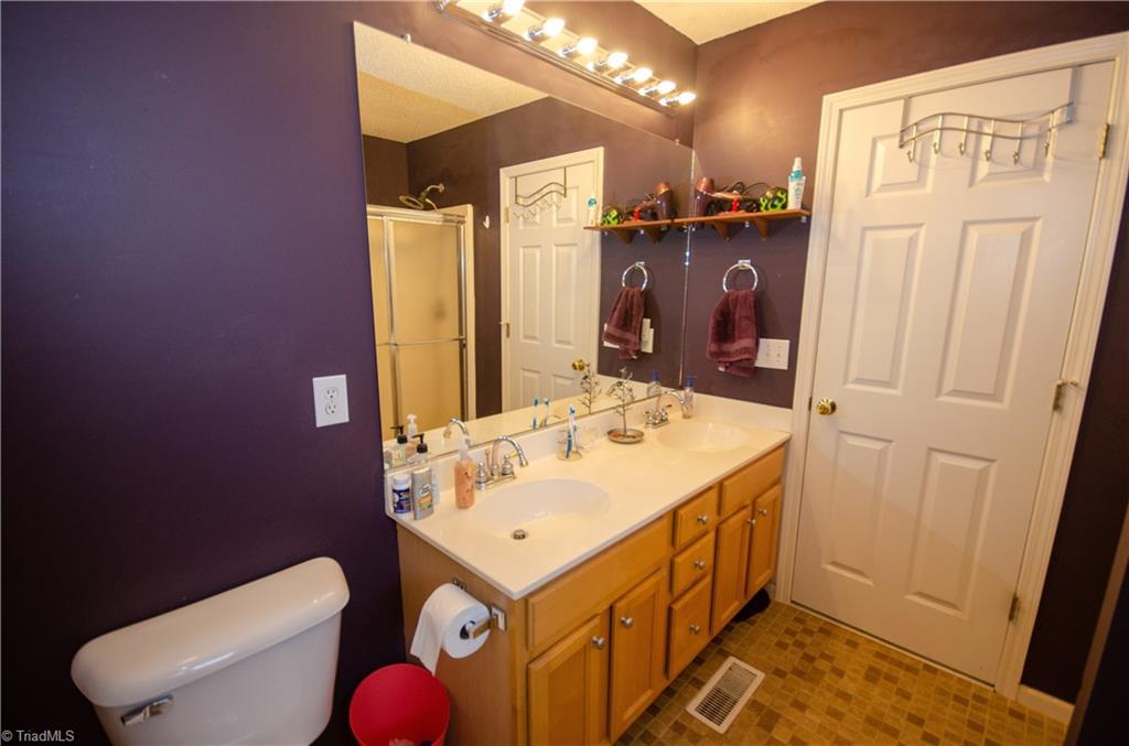 6818 Rangecrest Road Belews Creek, NC 27009 - Photo 17 of 30 Gallery Image 17