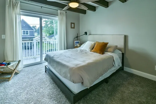 $899,900 | 20 Lakeview Road, Webster, MA 01570