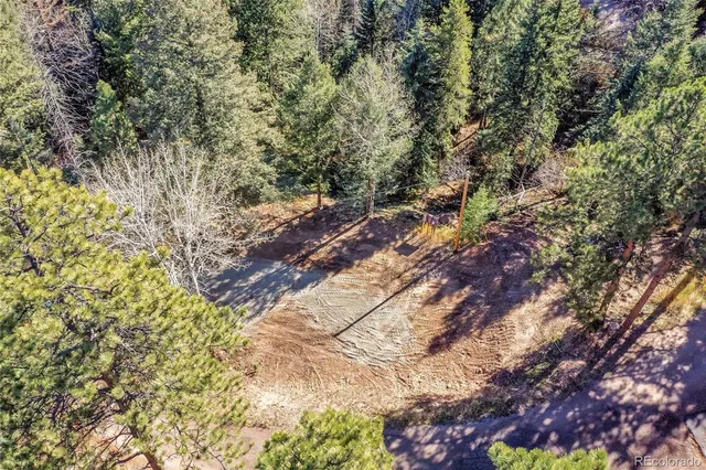a view of an outdoor space with a lake view