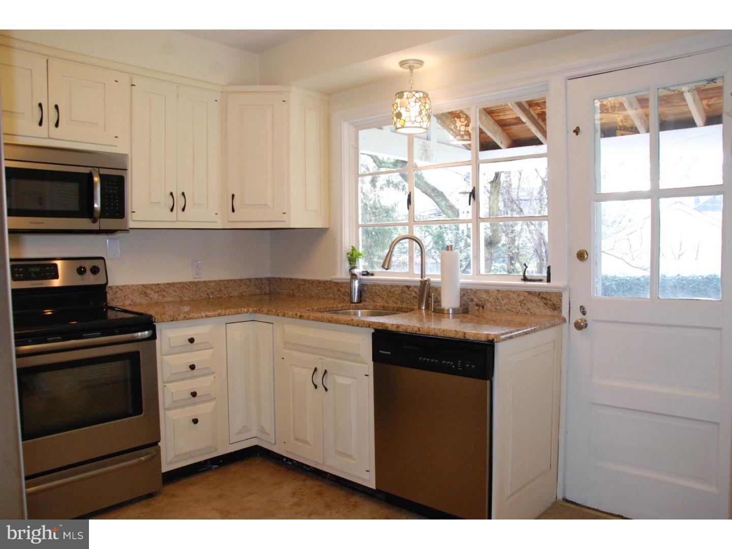 942 Remington Road Wynnewood, PA 19096 - Photo 8 of 25 Kitchen