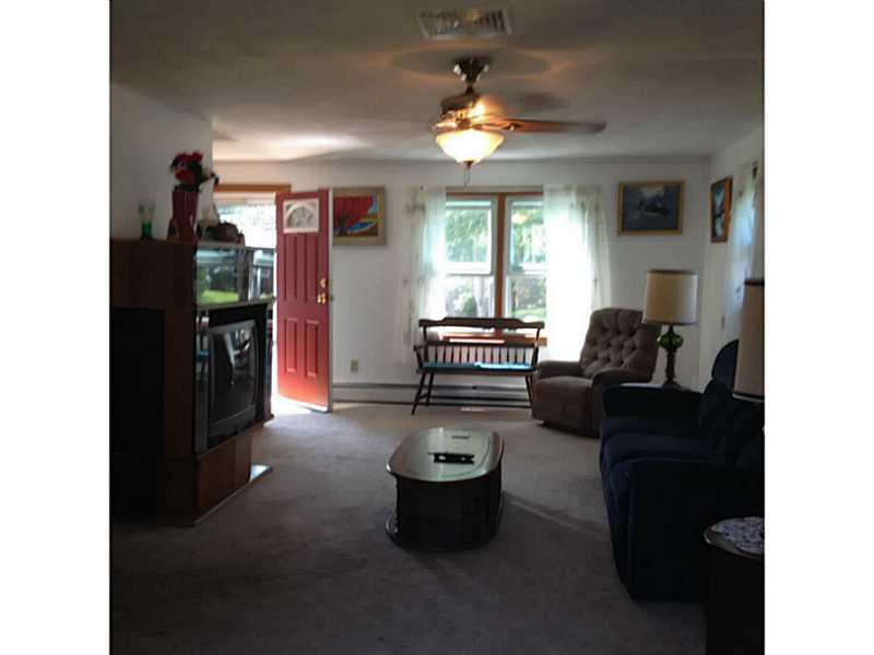 38 Dory Road Warwick, RI 02886 - Photo 5 of 8 Living Room.