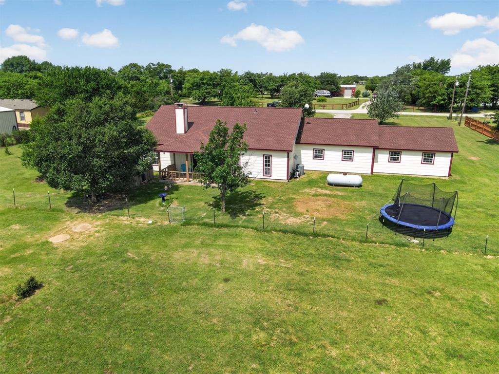 1958 Crockett Road Sanger, TX 76266 - Photo 34 of 35