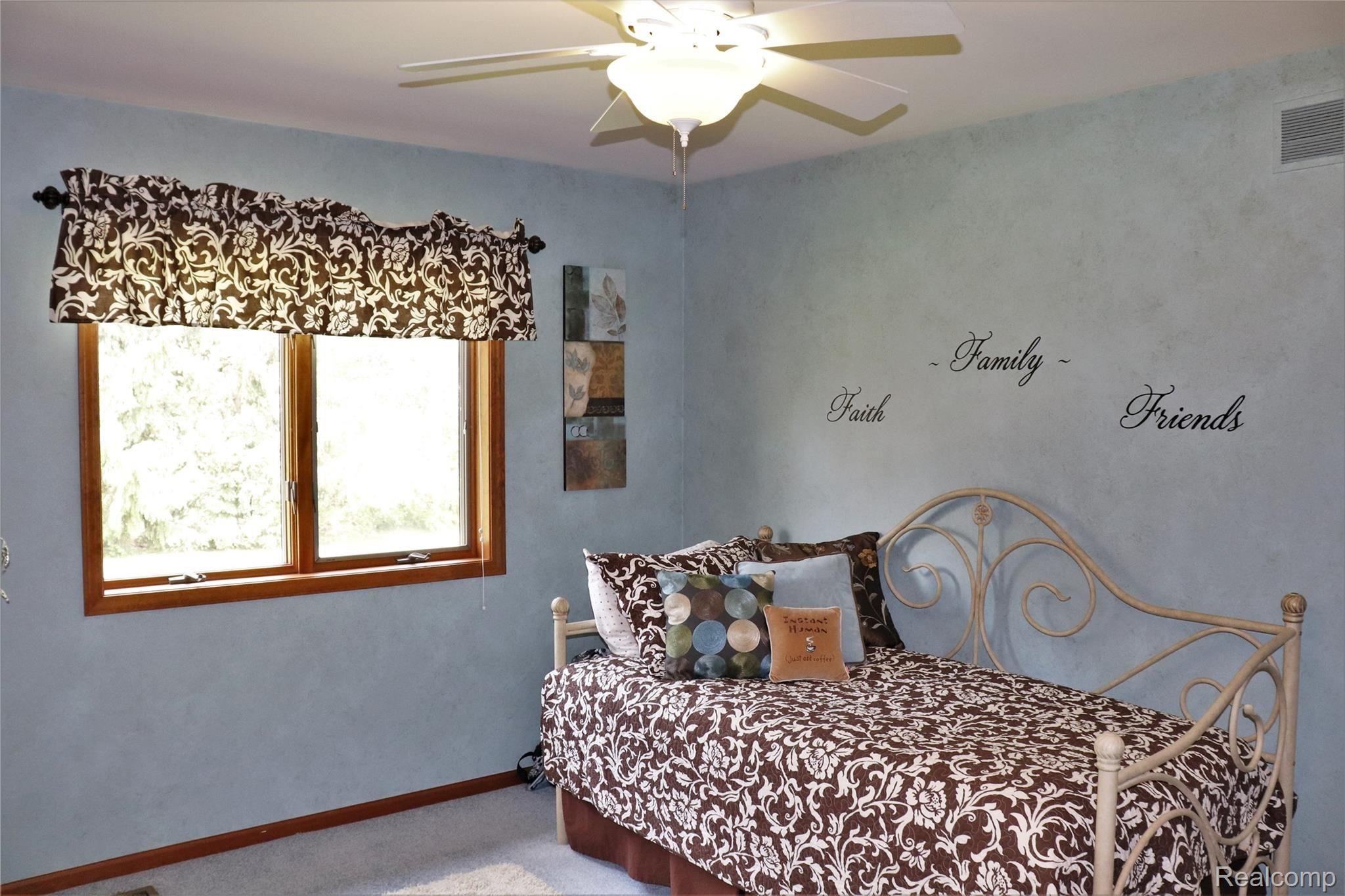 6090 North Seymour Road Flushing, MI 48433 - Photo 26 of 50 IMG_7061 (2).JPG