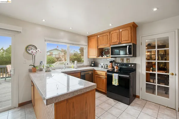 $645,000 | 136 Marco Lane, Vacaville, CA 95688