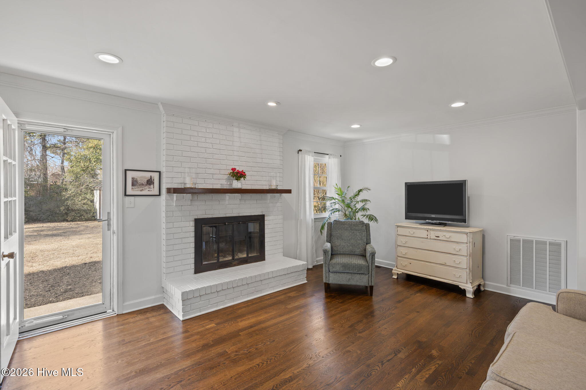 129 Tanbridge Road Wilmington, NC 28405 - Photo 16 of 43 19-web-or-mls-IMG_7763