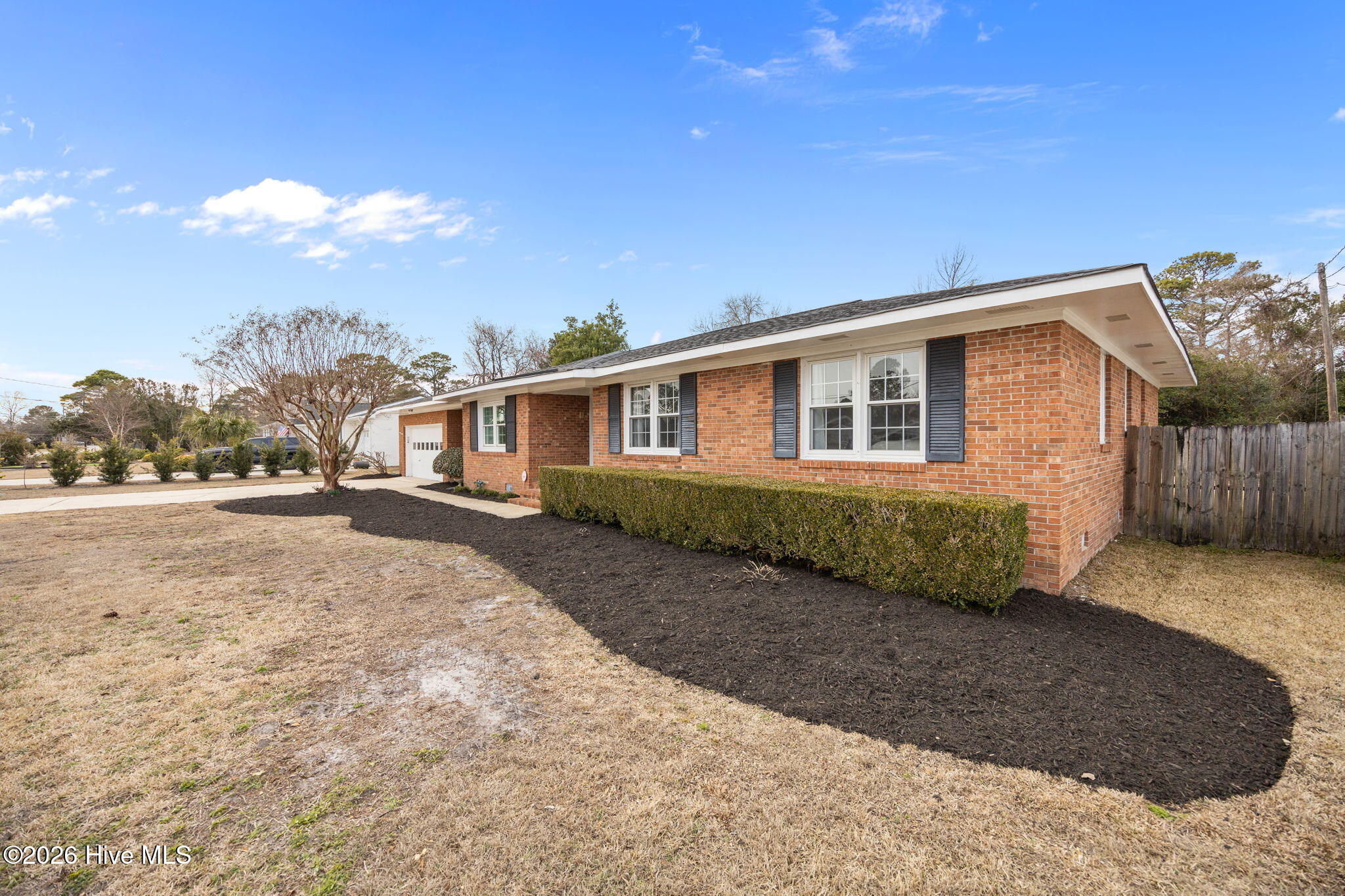 129 Tanbridge Road Wilmington, NC 28405 - Photo 4 of 43 10-web-or-mls-Photo Feb 24 2026, 5 25 03