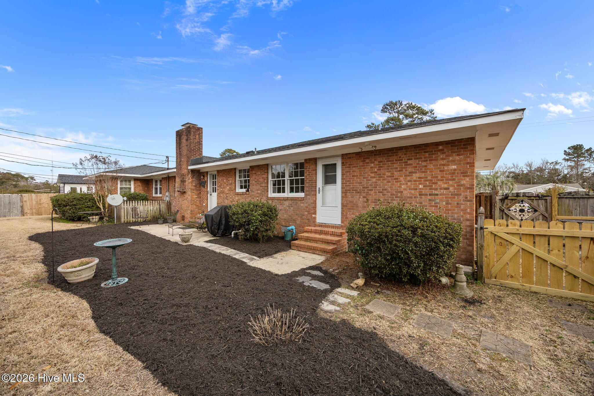 129 Tanbridge Road Wilmington, NC 28405 - Photo 5 of 43 11-web-or-mls-Photo Feb 24 2026, 5 27 35