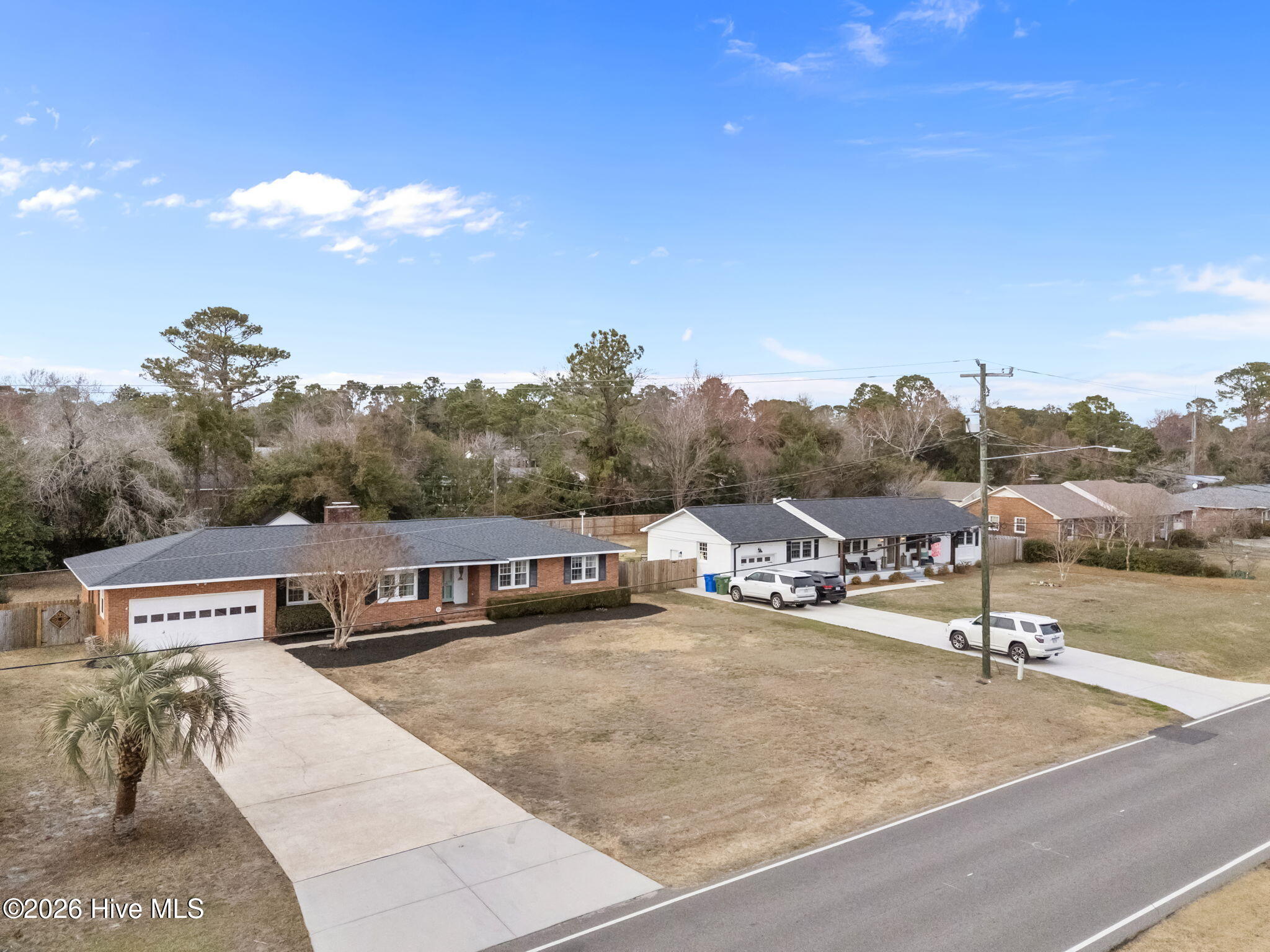 129 Tanbridge Road Wilmington, NC 28405 - Photo 8 of 43 4-web-or-mls-Photo Feb 24 2026, 4 17 09