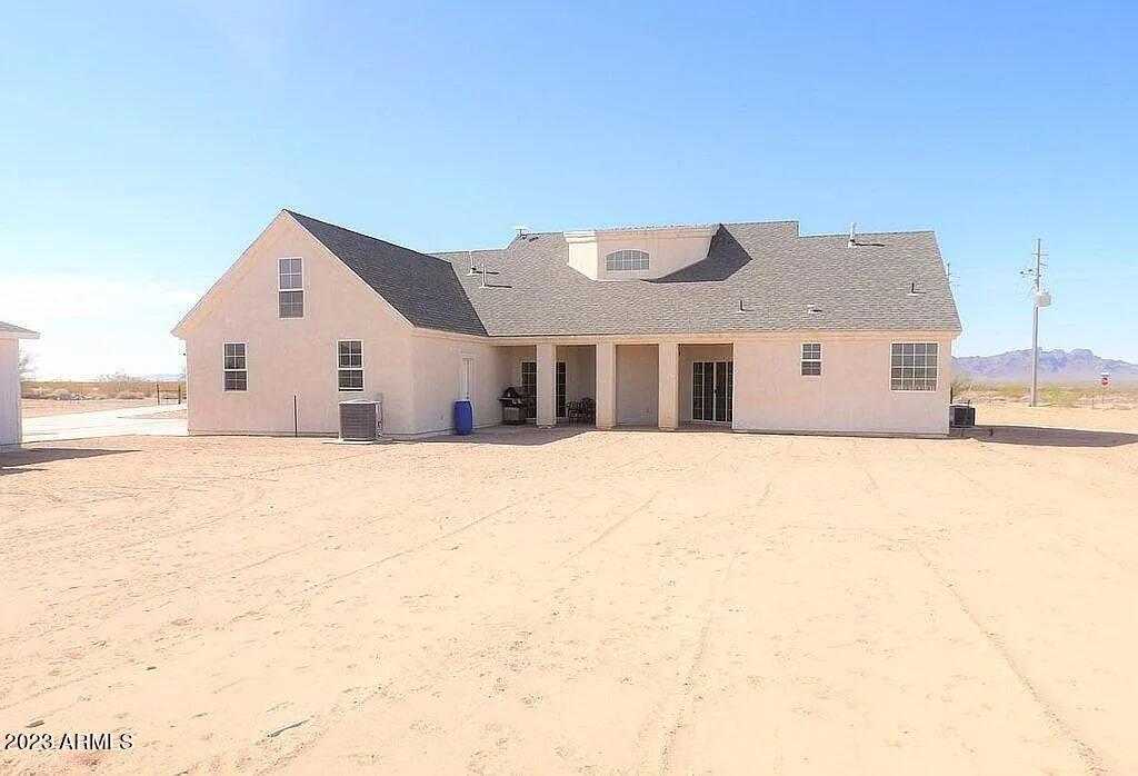 48559 Mountain View Road Bouse, AZ 85325 - Photo 13 of 45 Back