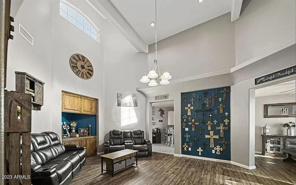 48559 Mountain View Road Bouse, AZ 85325 - Photo 16 of 45 Living