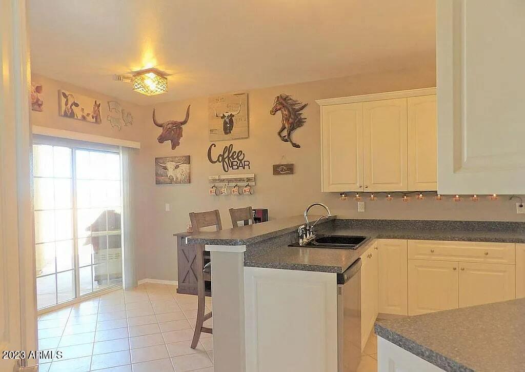 48559 Mountain View Road Bouse, AZ 85325 - Photo 18 of 45 Kitchen