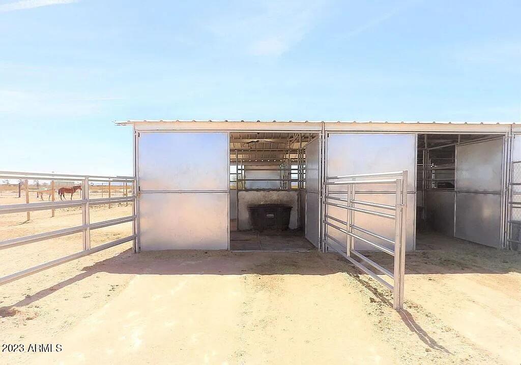 48559 Mountain View Road Bouse, AZ 85325 - Photo 38 of 45 Run