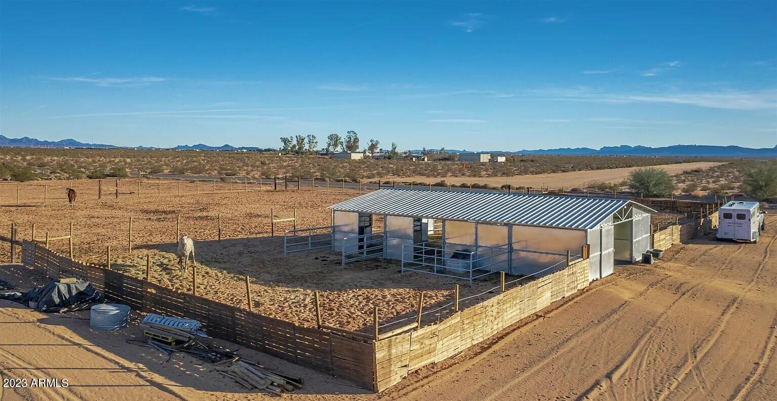 48559 Mountain View Road Bouse, AZ 85325 - Photo 41 of 45 Turnout