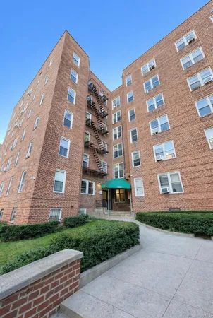 $110,000 | 2255 Cruger Avenue, Unit 1B | Bronxwood