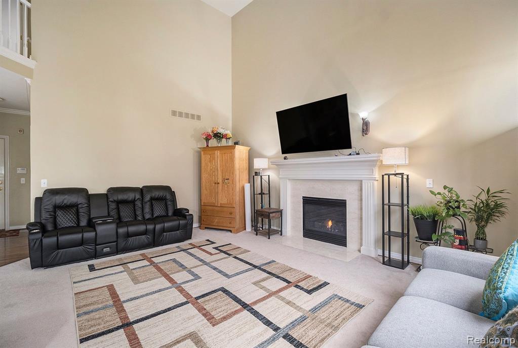 2005 Roundtree Rochester Hills, MI 48307 - Photo 8 of 31