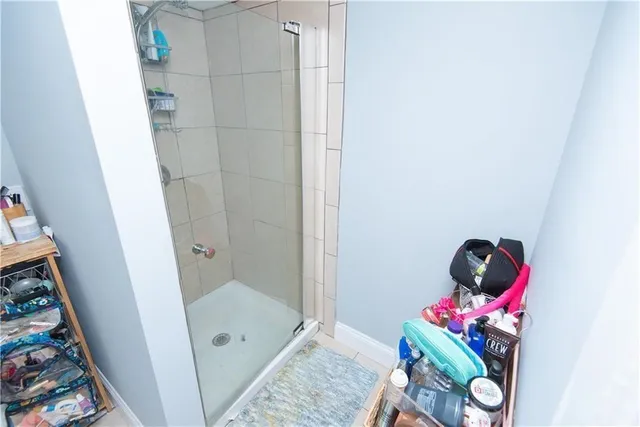 $1,750 | 11 Crescent Road, Unit 1, Middletown, RI 02842