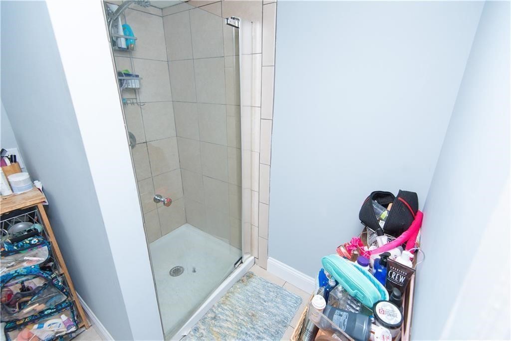 11 Crescent Road, Unit 1 Middletown, RI 02842 - Photo 13 of 19