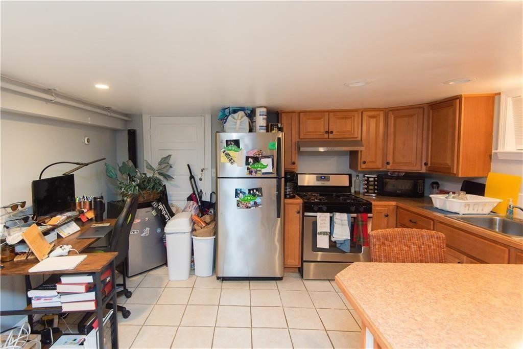 11 Crescent Road, Unit 1 Middletown, RI 02842 - Photo 6 of 19