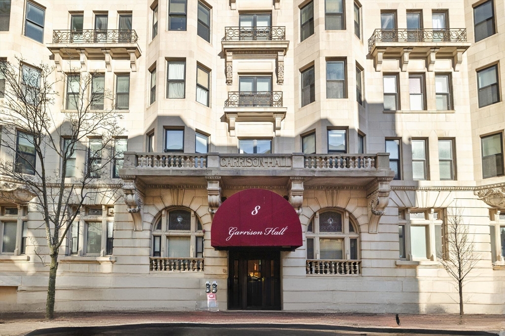 8 Garrison Street, Unit 710 Boston, MA 02116 - Photo 2 of 7