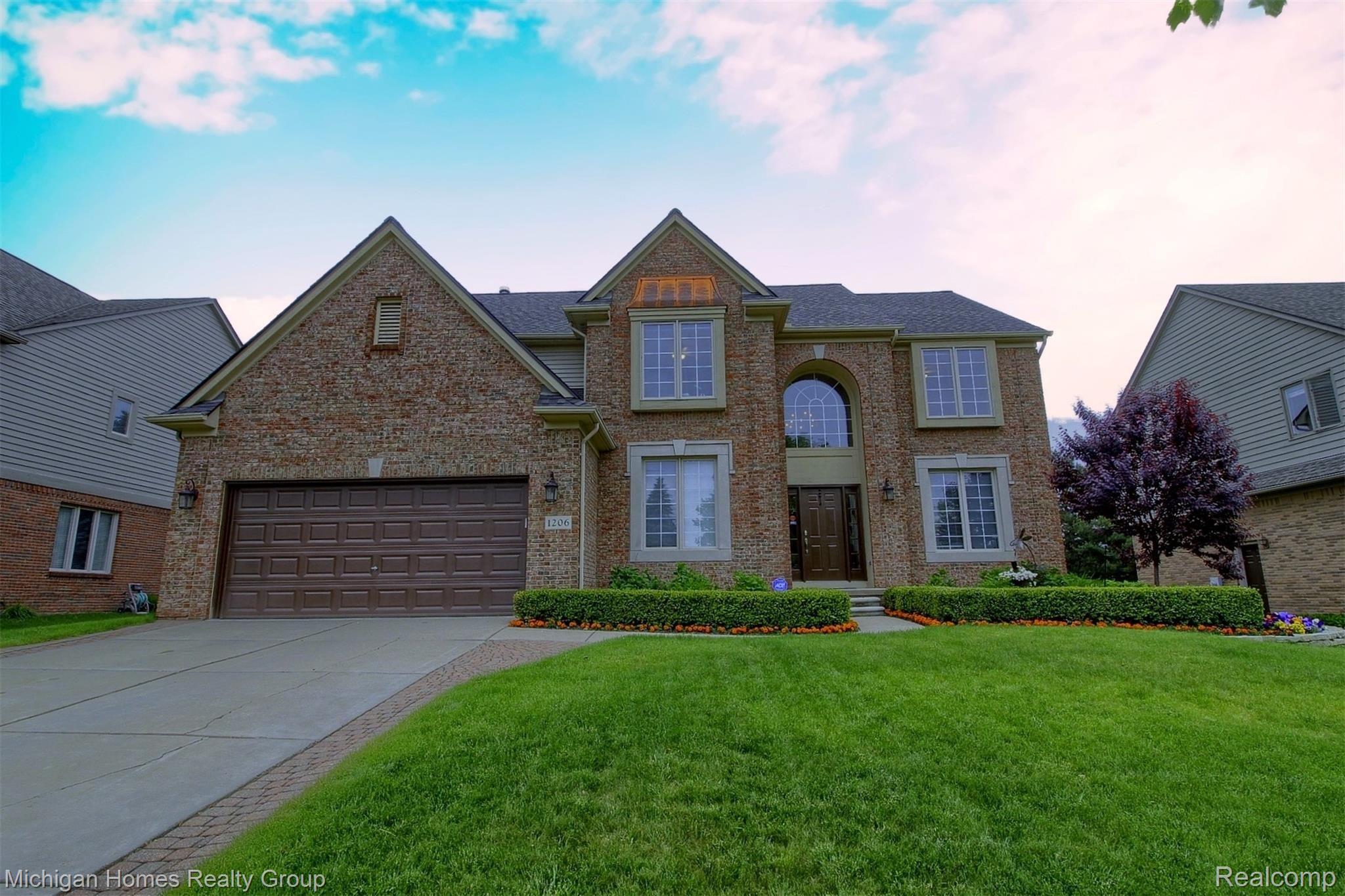 1206 Welland Drive Rochester, MI 48306 - Photo 1 of 38 1-Front.jpg