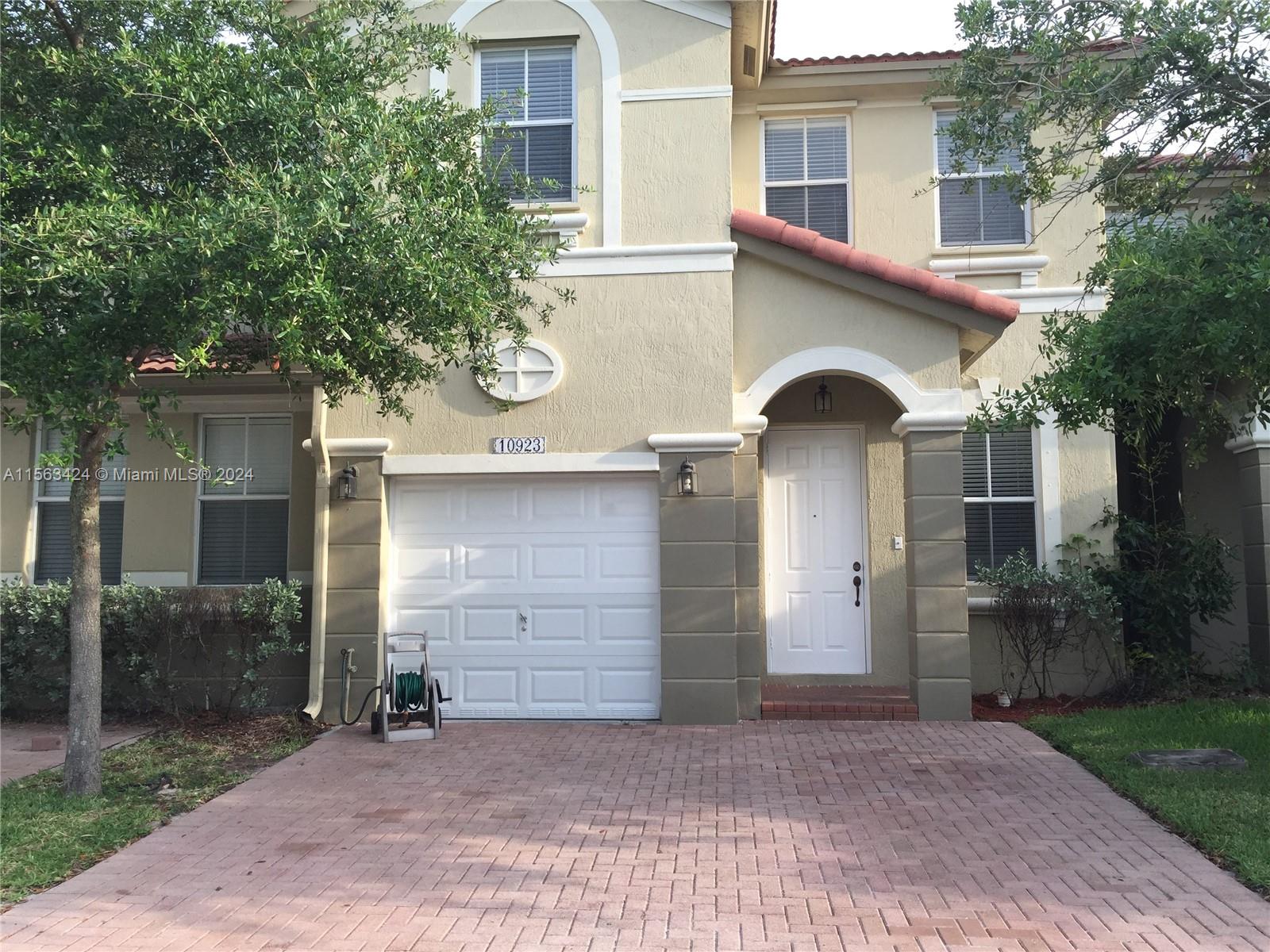 10923 Northwest 79th St