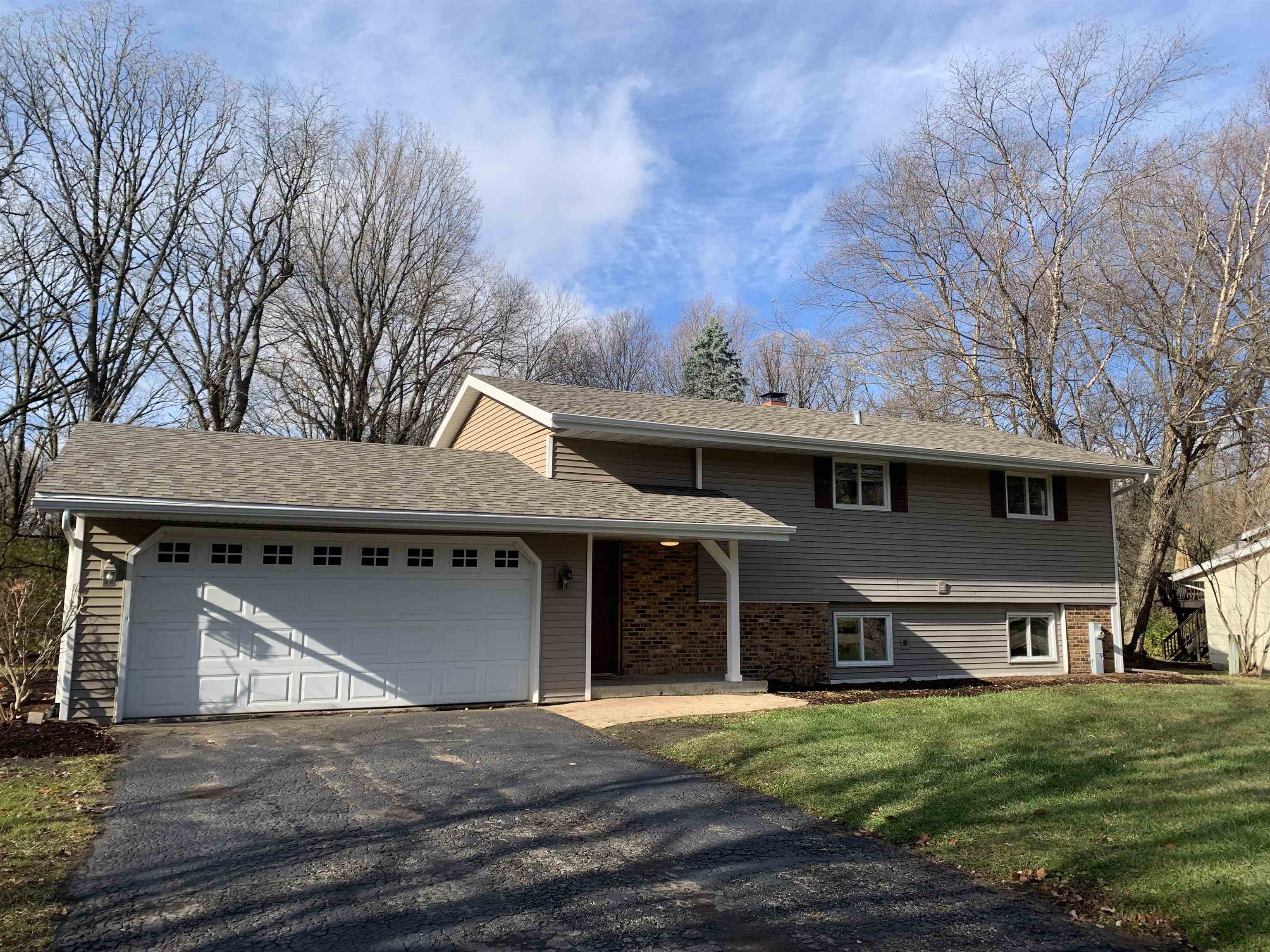 5206 Lakecrest Road Caledonia, IL 61011 - Photo 1 of 18 Gallery Image 1