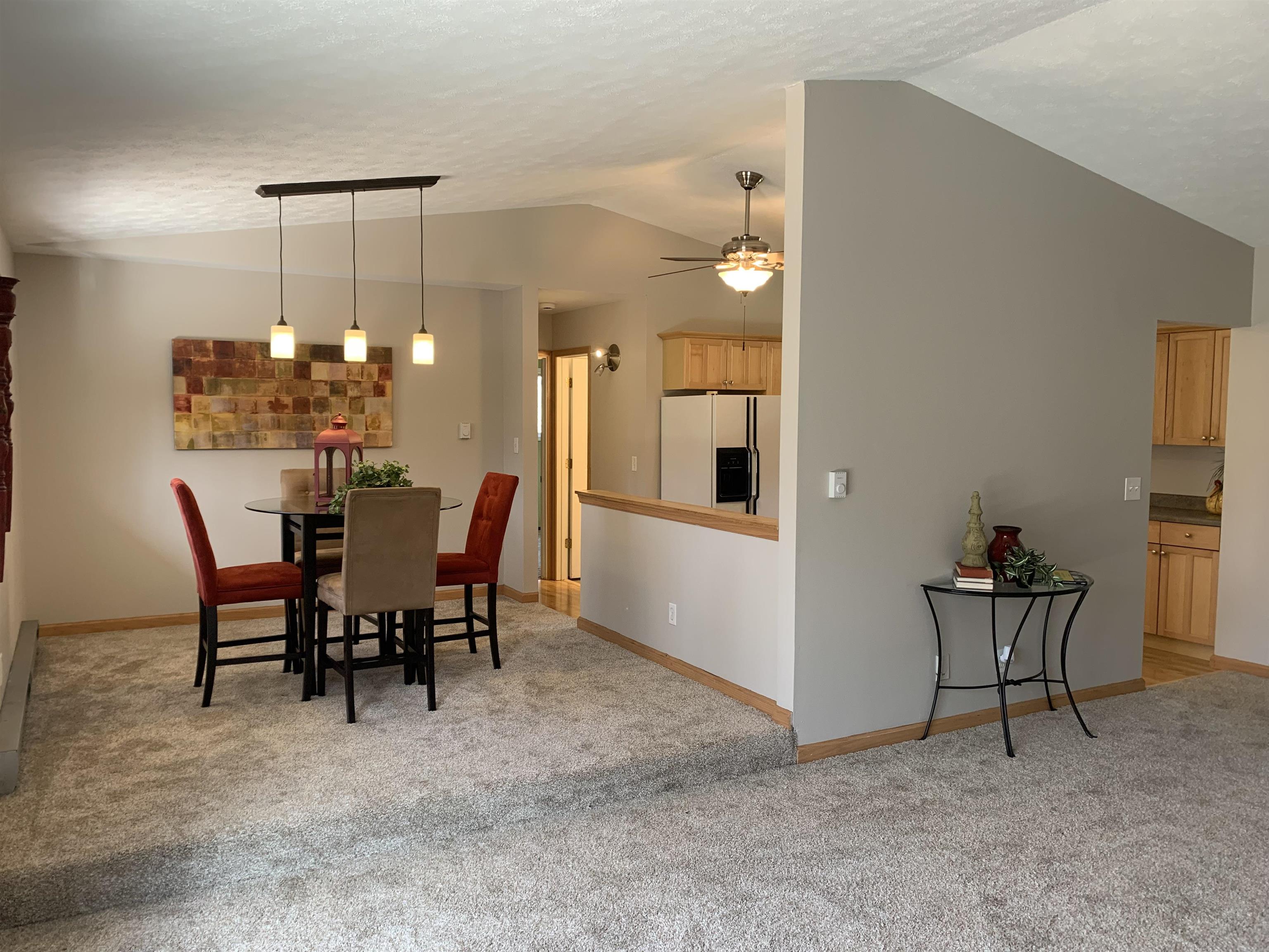 5206 Lakecrest Road Caledonia, IL 61011 - Photo 4 of 18 Gallery Image 4