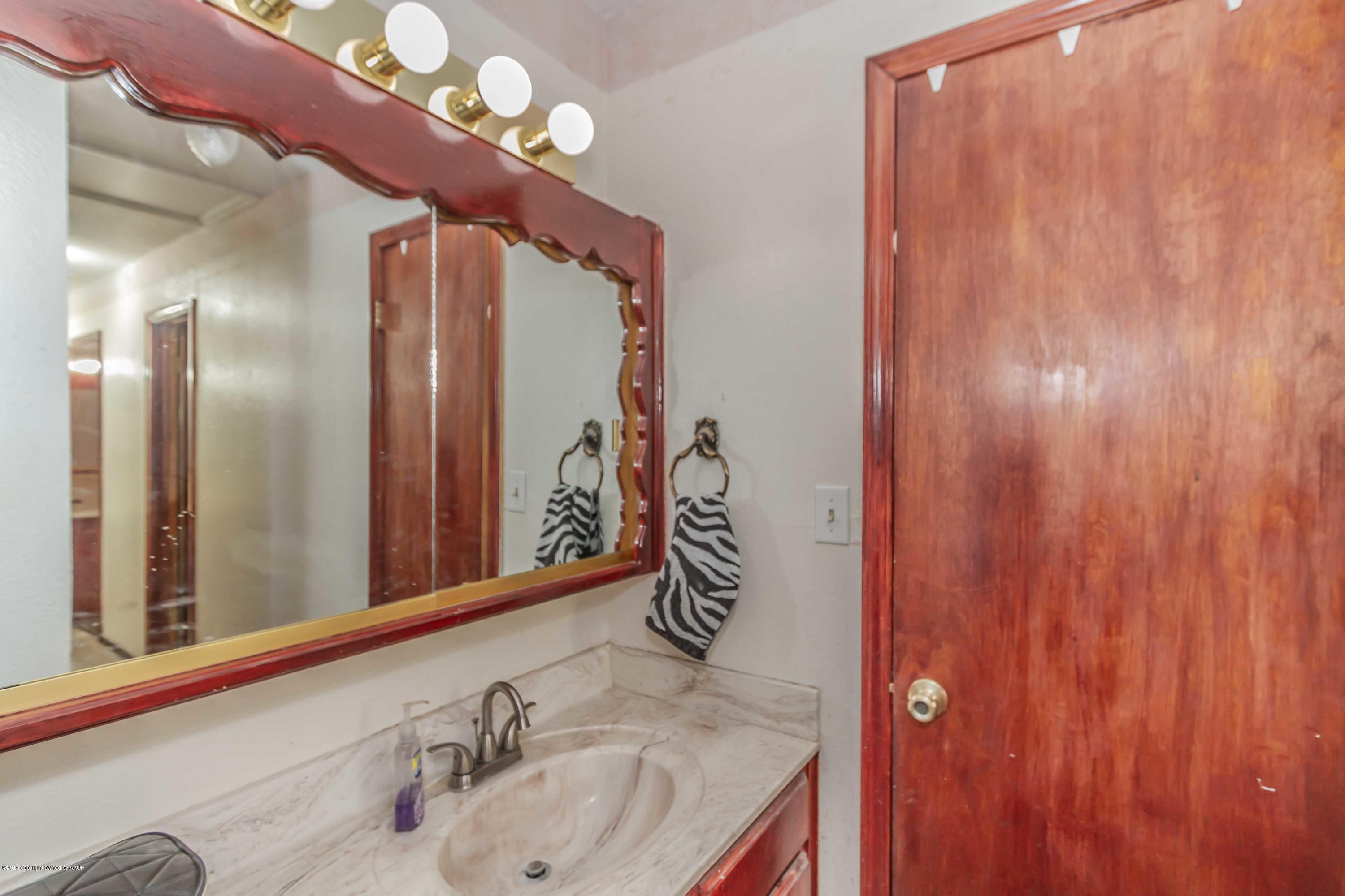 303 Caddo Road Amarillo, TX 79108 - Photo 35 of 44 MASTER BATH VIEW 1