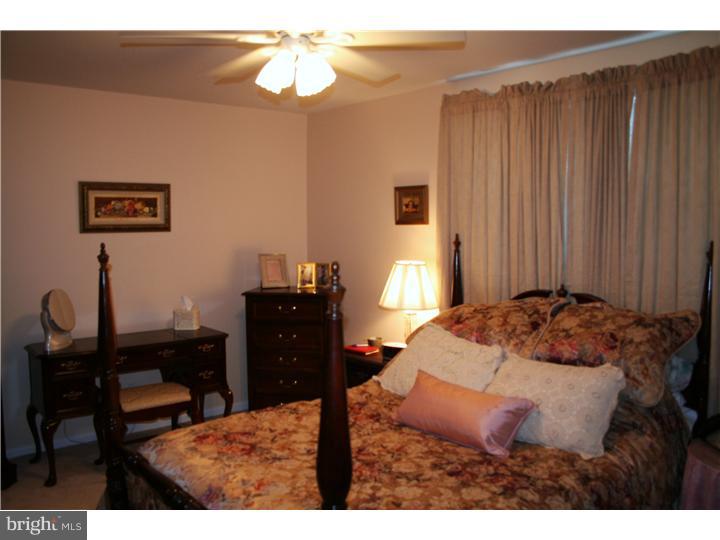 3860 Kirkwood Road Philadelphia, PA 19114 - Photo 17 of 25 Bedroom - Main